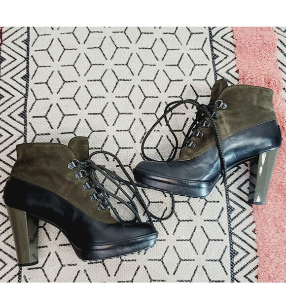 TOD’s Duck Lace Up Heeled Booties in Olive Green Suede & Black, sz 6.5 - Picture 10 of 16